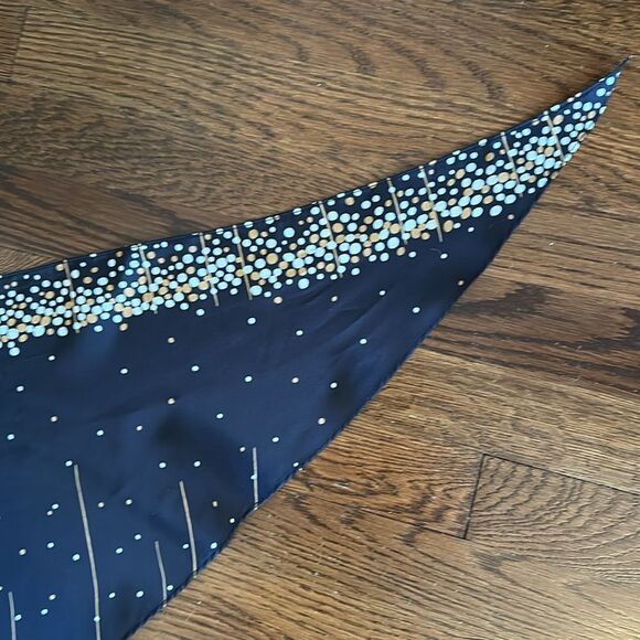 Vintage mid century black, white & gold polyester head scarf - Picture 6 of 6